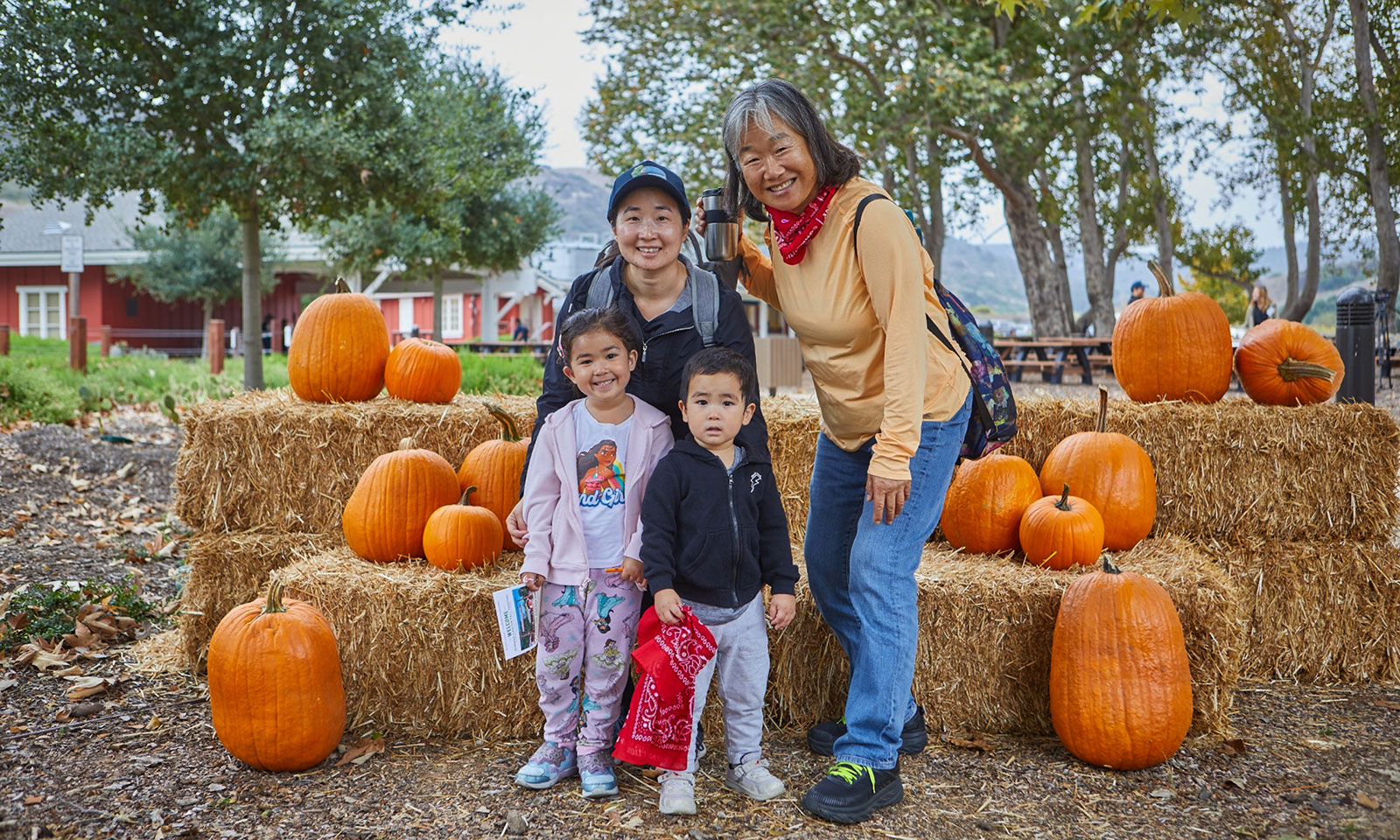 Residents celebrate fall and nature at Bommer Canyon